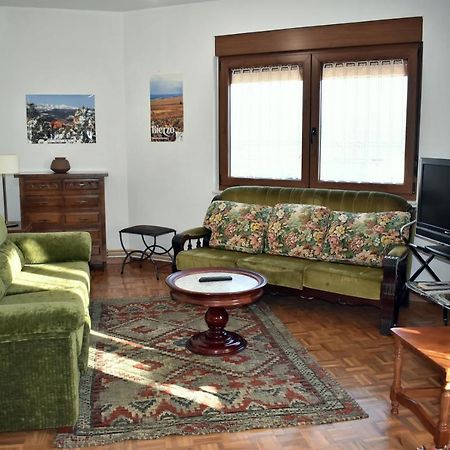 Apartamentos Picea Azul Vega De Espinareda ภายนอก รูปภาพ