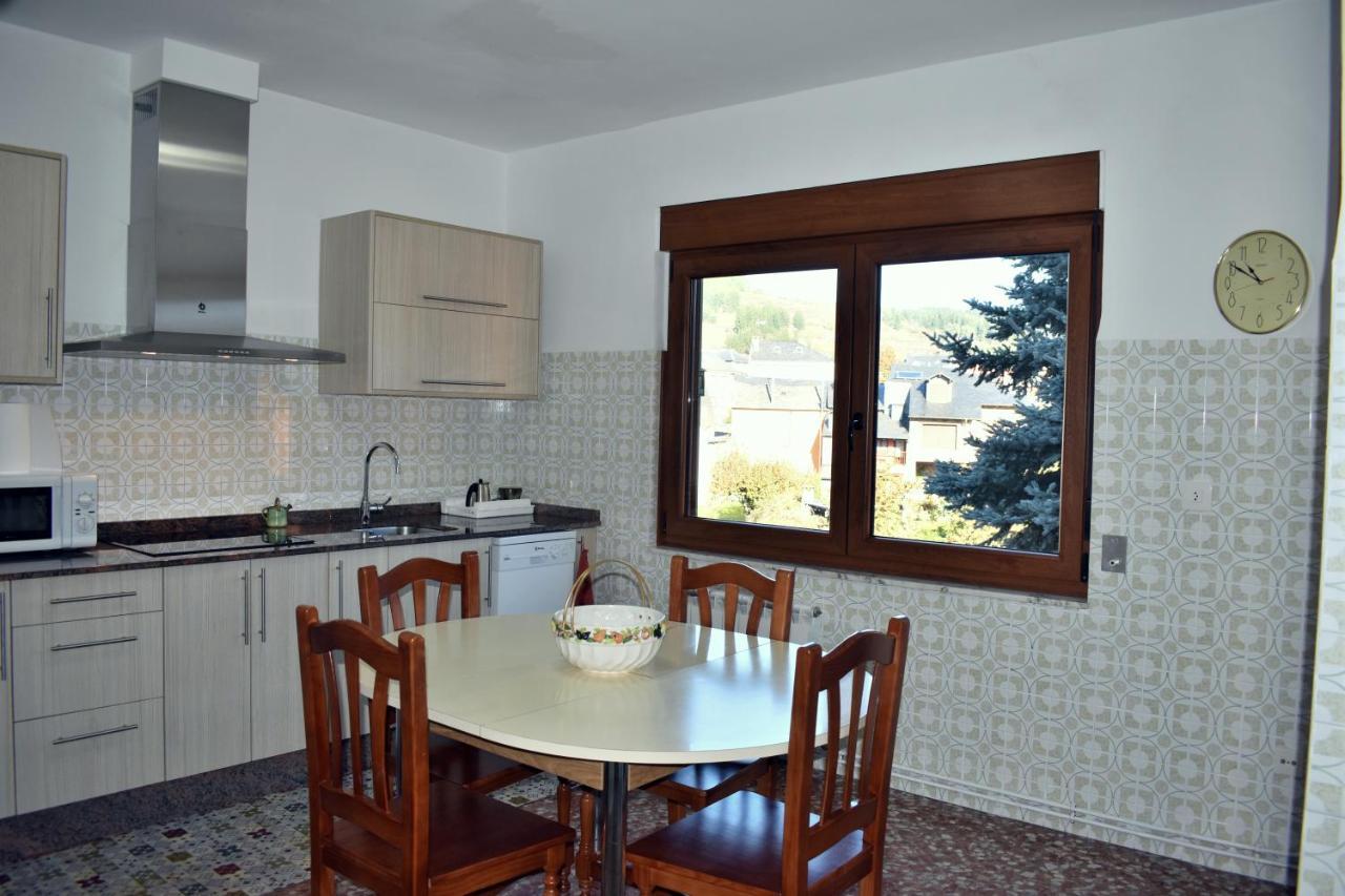 Apartamentos Picea Azul Vega De Espinareda ภายนอก รูปภาพ