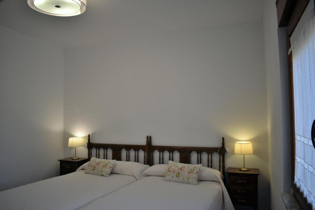 Apartamentos Picea Azul Vega De Espinareda ภายนอก รูปภาพ