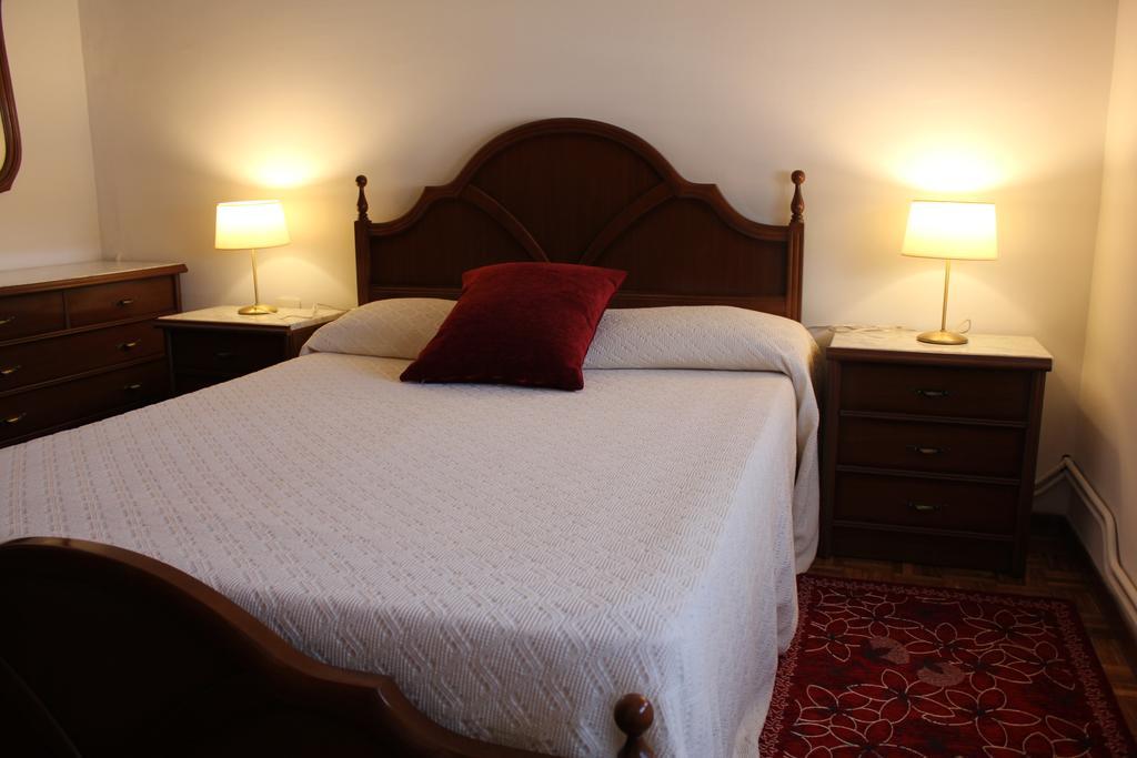 Apartamentos Picea Azul Vega De Espinareda ภายนอก รูปภาพ