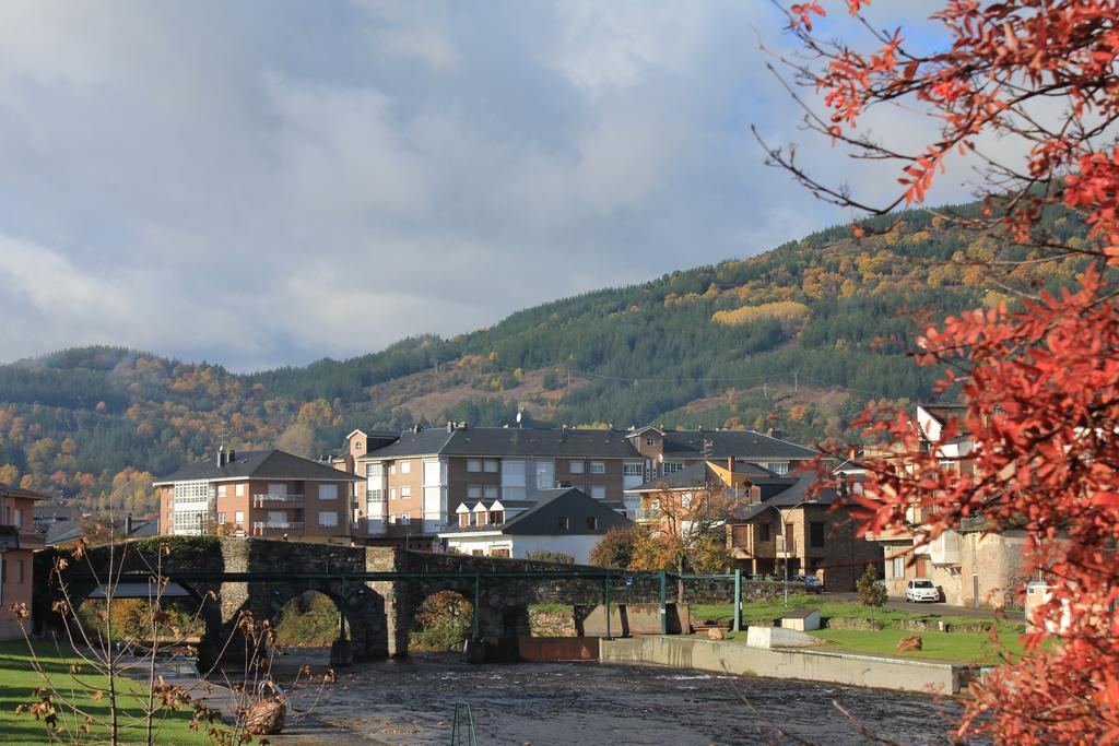 Apartamentos Picea Azul Vega De Espinareda ภายนอก รูปภาพ